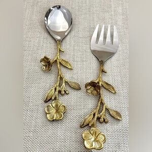 NWT! Mixed metal floral serving set